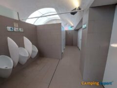Toilettenblock auf dem Camping Cala Gogo