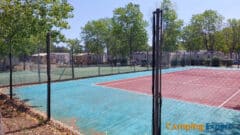 Tennis courts Camping Domaine de la Yole