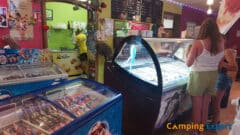 Bar-Crêperie ice cream parlor
