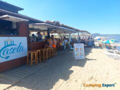 Strandbar La Caseta op het strand van Camping Playa Brava