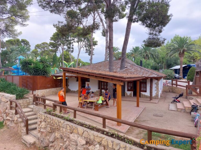 De Mini-Club van Camping Playa Montroig