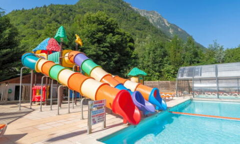 Camping Chateau de Rochetaillee slides