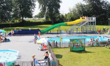 Camping Flevostrand Molecaten Park zwembad